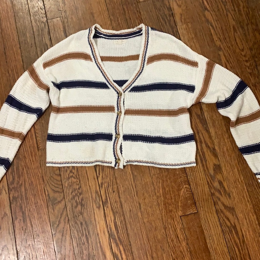 Warm sweater v neck